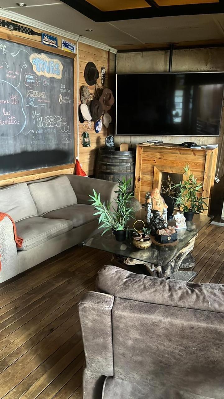 Hostel La Morenita ปุนตาอาเรนาส ภายนอก รูปภาพ