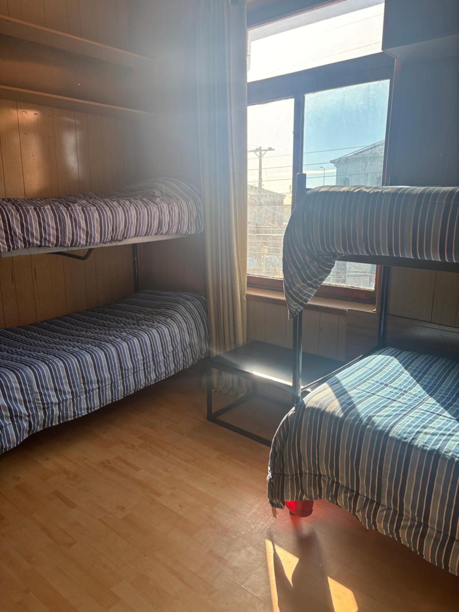 Hostel La Morenita ปุนตาอาเรนาส ภายนอก รูปภาพ