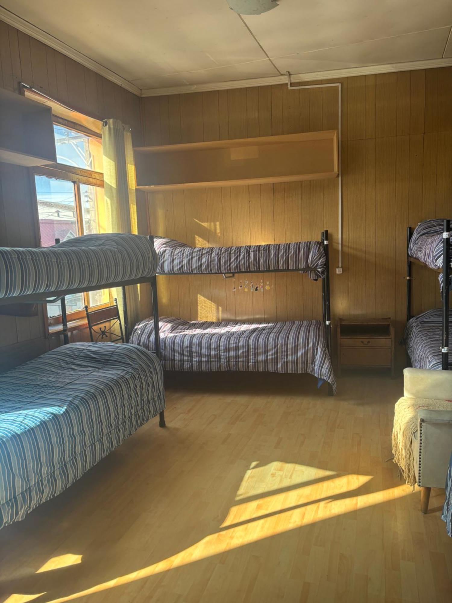 Hostel La Morenita ปุนตาอาเรนาส ภายนอก รูปภาพ